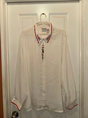 Vintage White Button-Up Blouse with Red-Trim Embroidered Collar